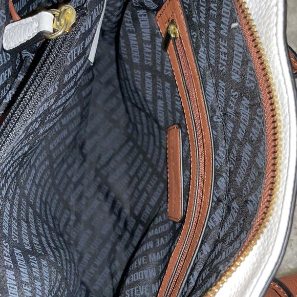 🥂 Steve Madden Handbag 🥂 - Picture 2 of 7